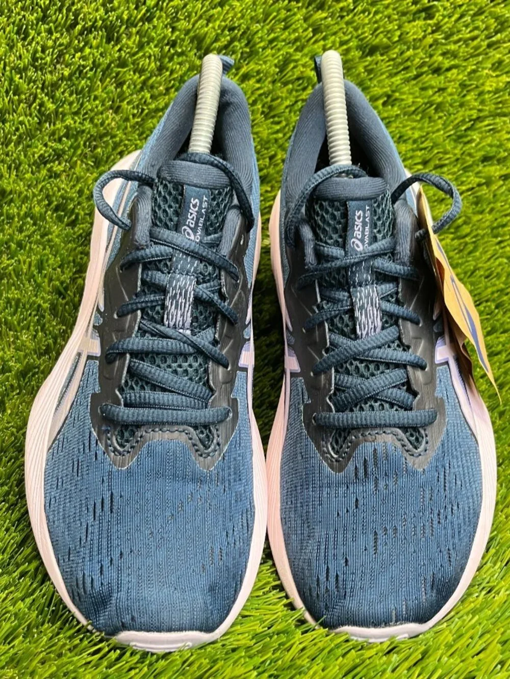 Asics Novablast 4 GS Girls Size 5.5Y Blue Pink Athletic Running Shoes Sneakers